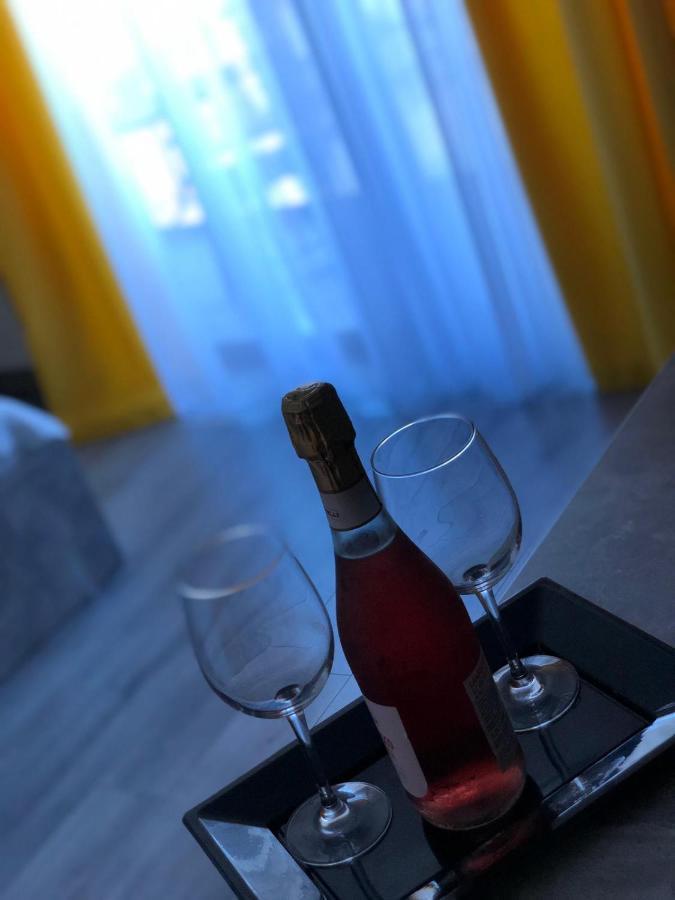 Mav Boutique Villa เอโฟริเอนอร์ด ภายนอก รูปภาพ