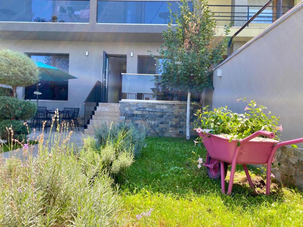 Mav Boutique Villa เอโฟริเอนอร์ด ภายนอก รูปภาพ