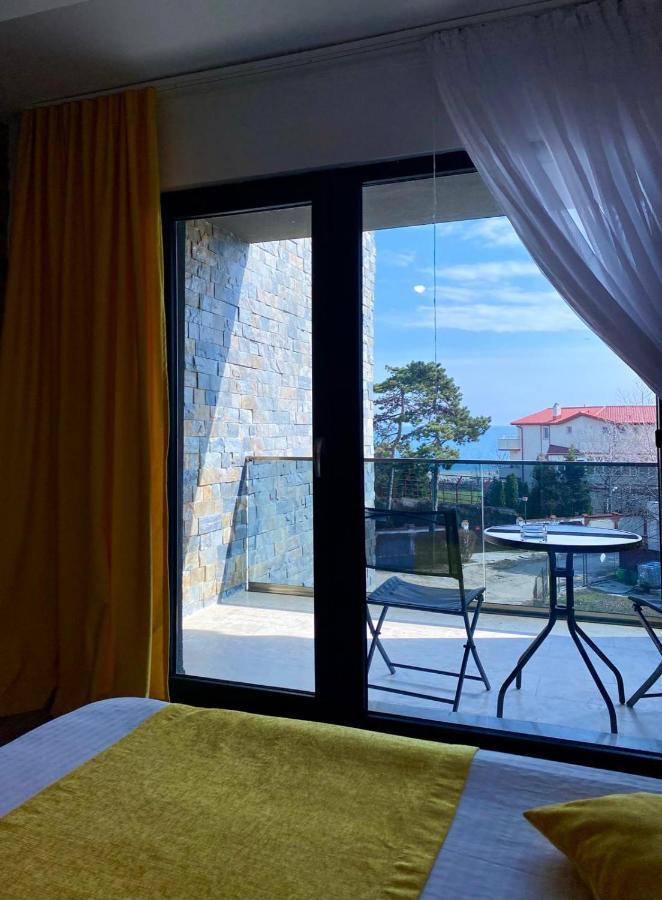 Mav Boutique Villa เอโฟริเอนอร์ด ภายนอก รูปภาพ