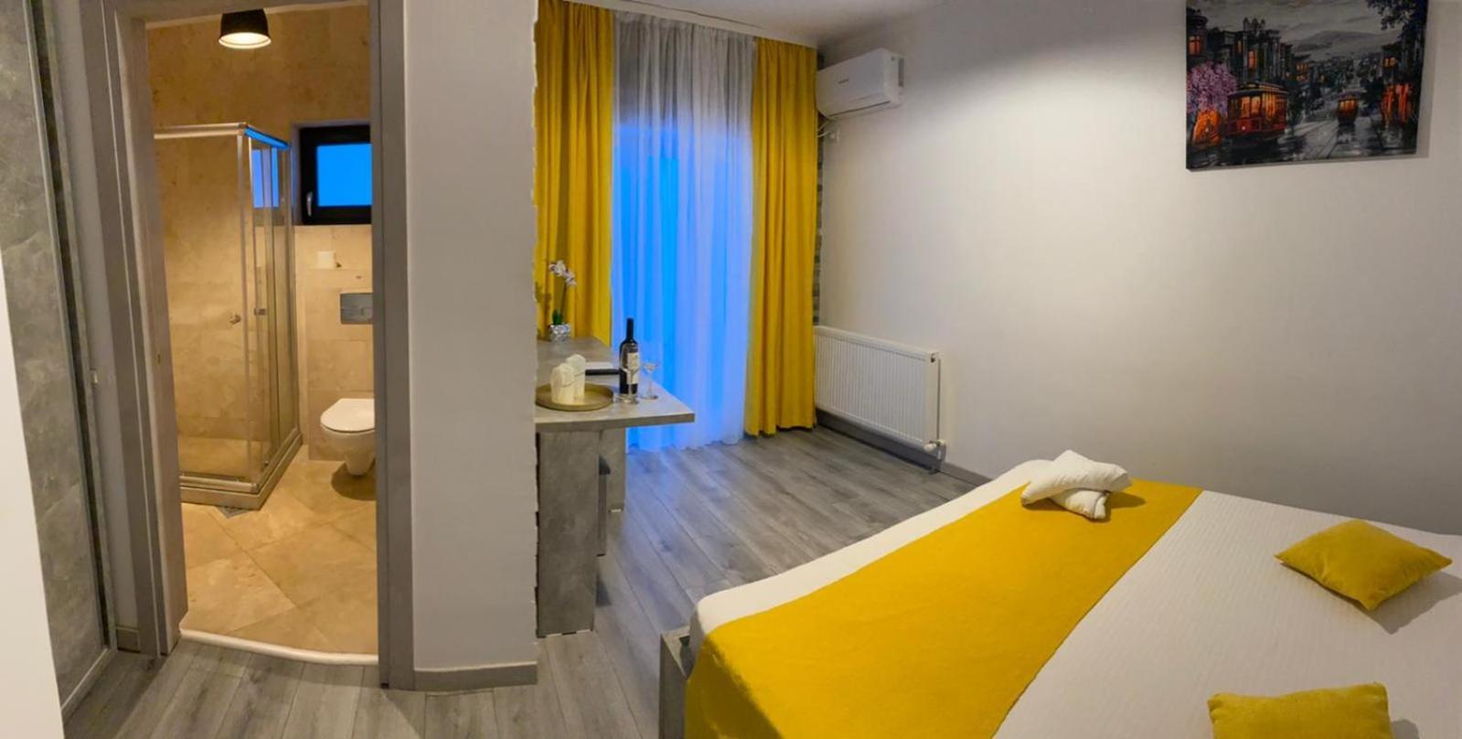 Mav Boutique Villa เอโฟริเอนอร์ด ภายนอก รูปภาพ