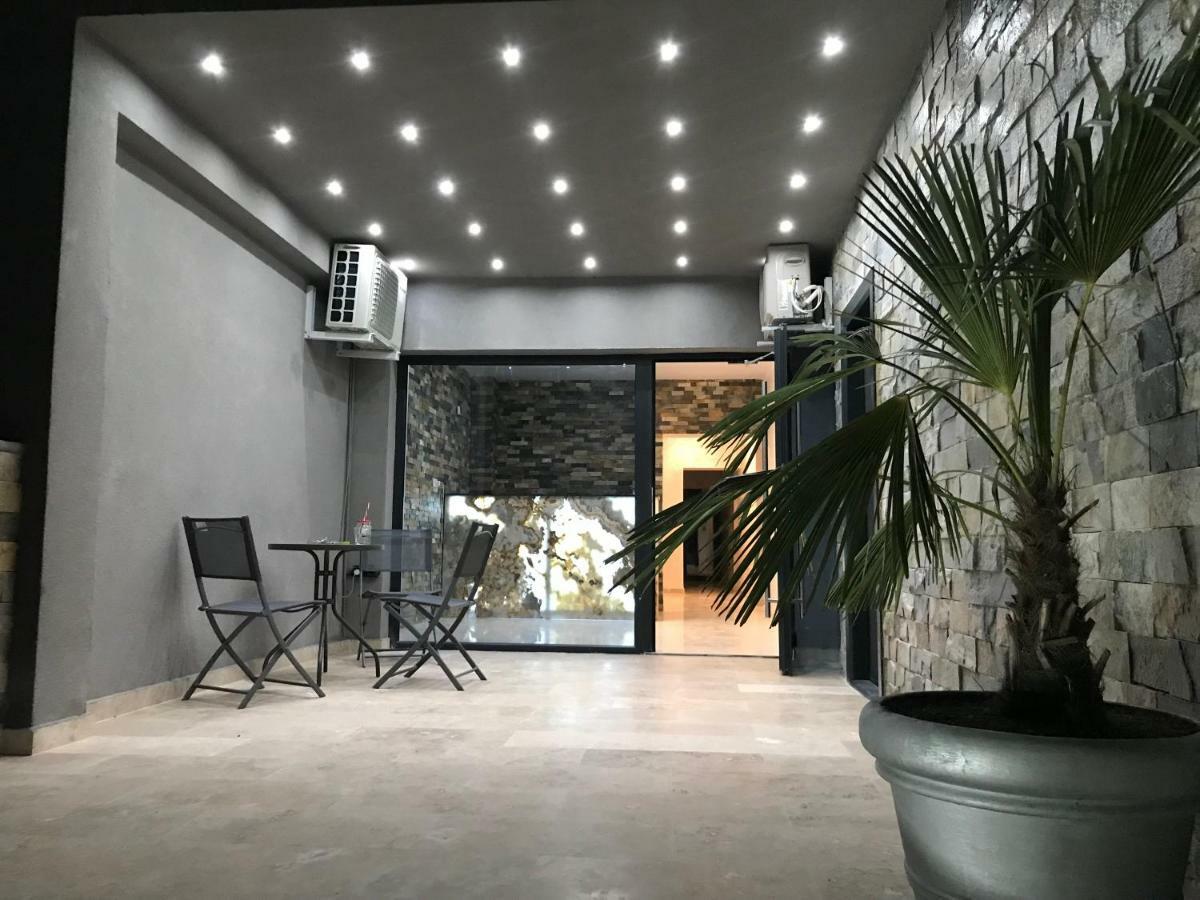 Mav Boutique Villa เอโฟริเอนอร์ด ภายนอก รูปภาพ